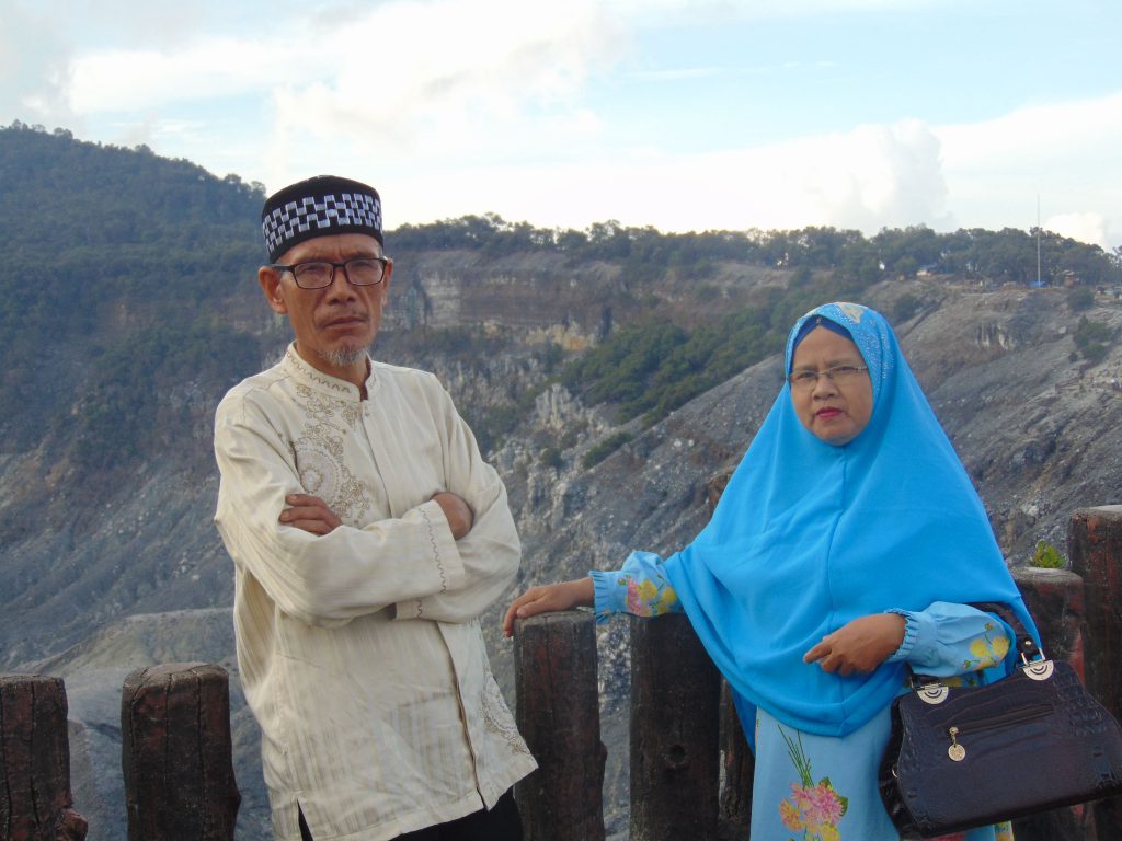 Jalan-jalan ke Gunung Tangkuban Perahu Bandung Jawa Barat 