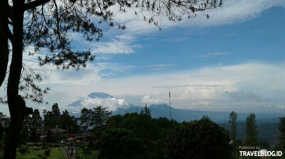 Bersahabat dengan Kabut Candi Gedong Songo Jawa  Tengah  