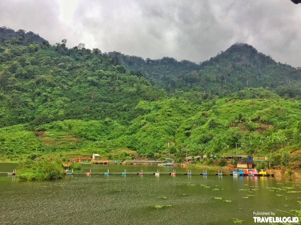 Danau Cantik Ini Bernama Situ Rawa Gede Di Sukamakmur Kab