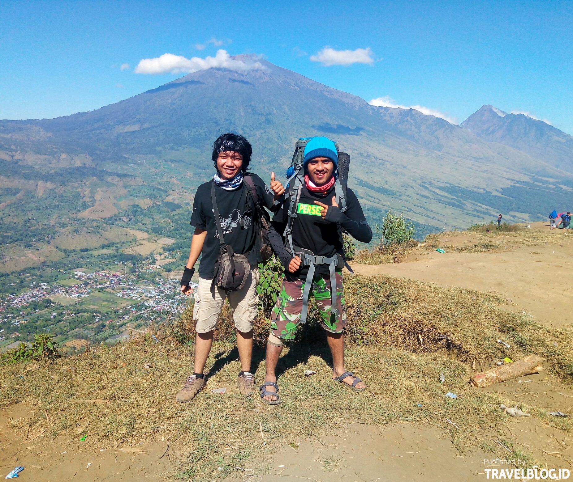 Menikmati Puncak Rinjani Dari Bukit Pergasingan Sembalun Travel