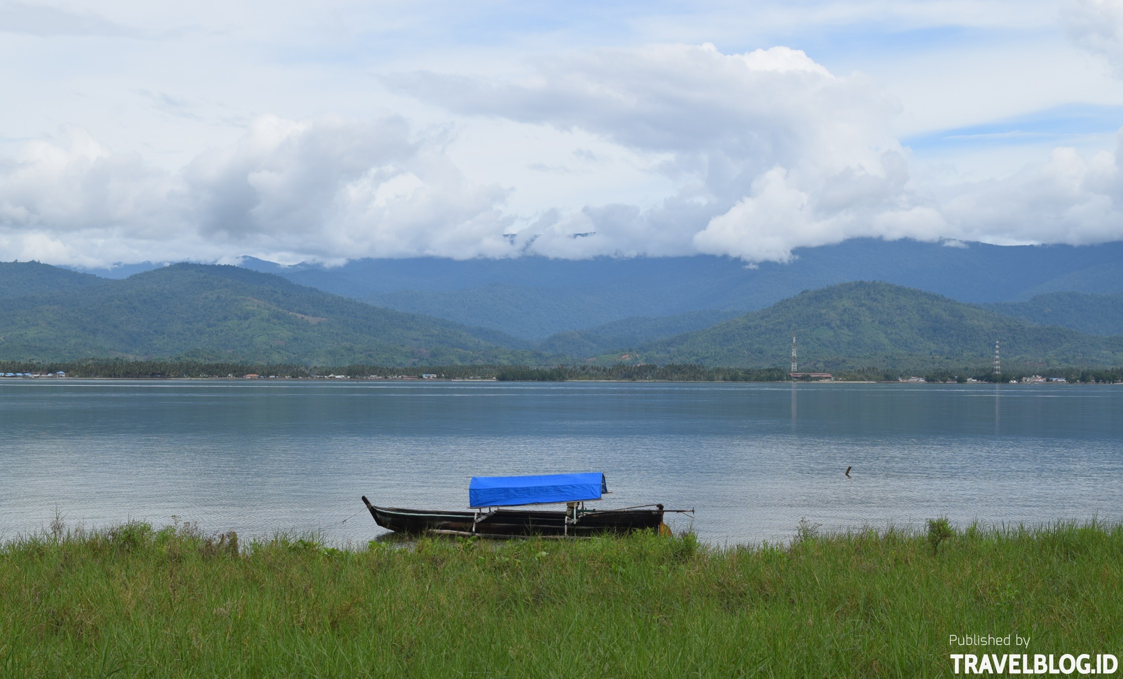 Travelblogid Pemandangan Moutong Dari Pulau Lalayo Travel Blog